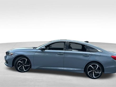 Used 2022 Honda Accord Sport image 4