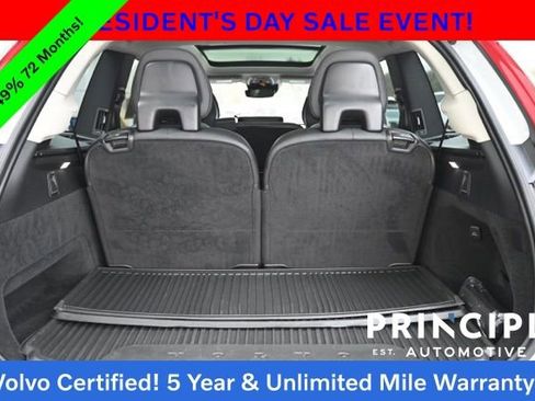Certified 2022 Volvo XC90 T6 Momentum w/ Advanced Package image 14