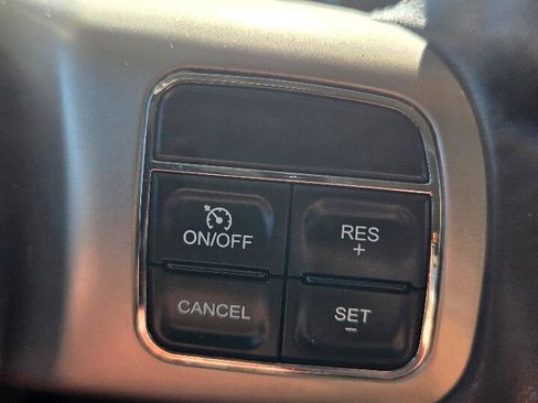 Used 2011 Jeep Liberty Limited Jet image 19