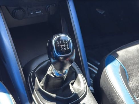 Used 2013 Hyundai Veloster Turbo w/ Ultimate Pkg FWD image 26