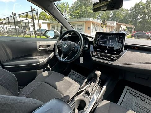 Used 2020 Toyota Corolla SE FWD image 29