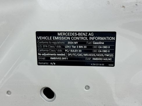 Used 2024 Mercedes-Benz C 300 Sedan image 21