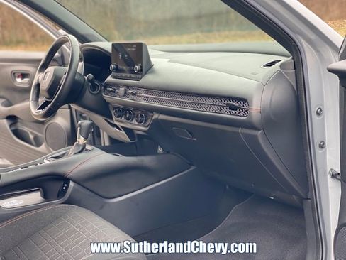 Used 2024 Honda HR-V Sport image 18