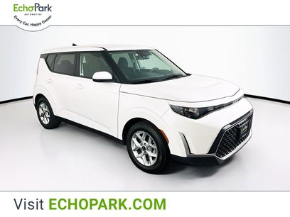 Used 2024 Kia Soul LX w/ Option Group 015