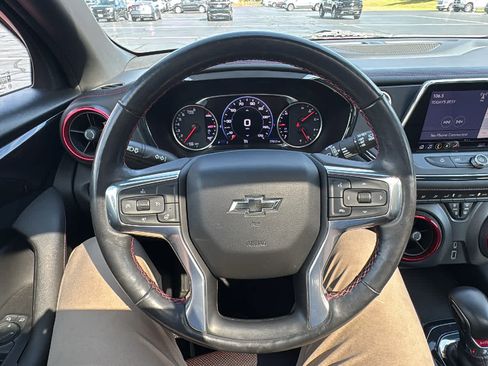 Certified 2019 Chevrolet Blazer RS w/ Sun and Wheels Package FWD image 11