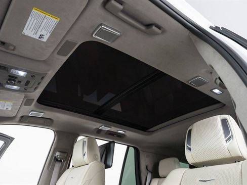Used 2023 Cadillac Escalade Sport Platinum w/ Heavy-Duty Trailer Package AWD/4WD image 8