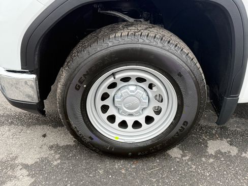 New 2026 GMC Sierra 1500 Pro image 9