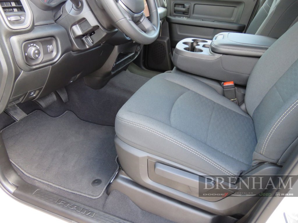 Used 2026 RAM 3500 Tradesman AWD/4WD image 12
