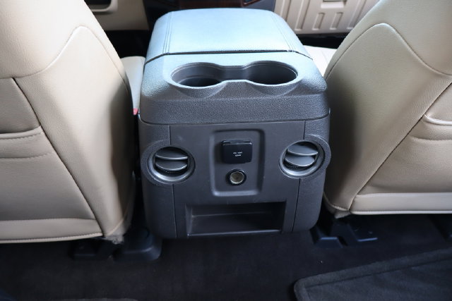 Used 2015 Ford F350 Lariat w/ Lariat Interior Package AWD/4WD image 32