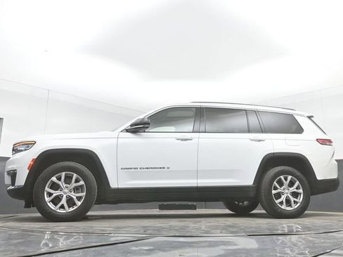 Used 2022 Jeep Grand Cherokee L Limited AWD/4WD image 47