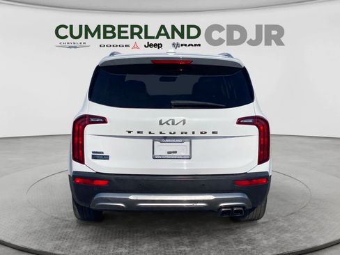 Used 2022 Kia Telluride S FWD image 5