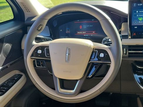 Certified 2023 Lincoln Corsair FWD image 19