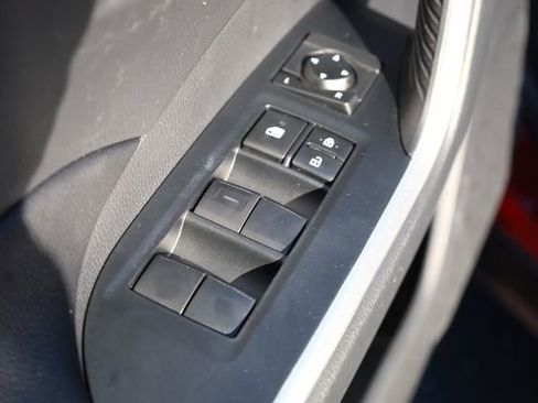 Used 2019 Toyota RAV4 LE image 16