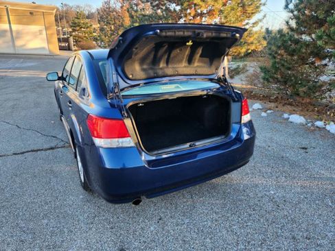 Used 2011 Subaru Legacy 2.5i Premium image 16