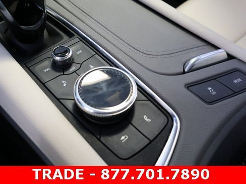 Used 2023 Cadillac XT6 Premium Luxury image 29