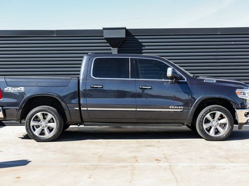 Used 2022 RAM 1500 Limited image 8