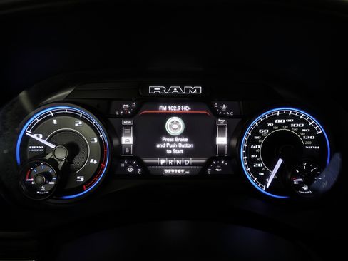 Used 2022 RAM 2500 Limited image 18