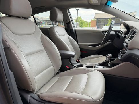 Used 2017 Hyundai Ioniq Limited FWD image 16