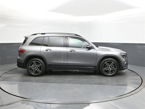 New 2024 Mercedes-Benz GLB 250 image 25