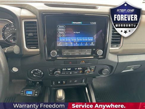 Used 2022 Nissan Frontier SV AWD/4WD image 23
