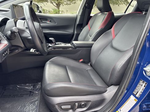 Used 2024 Toyota Prius Prime FWD image 15
