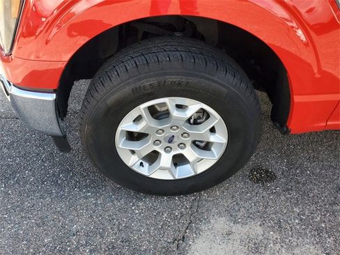 Used 2023 Ford F150 XLT image 6
