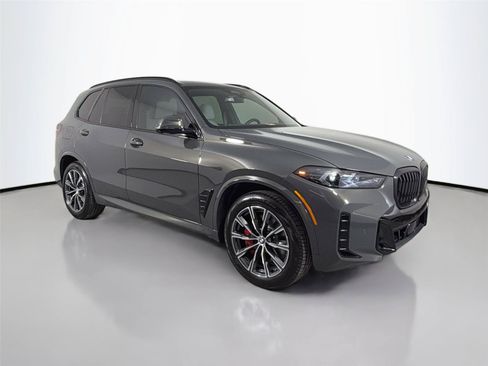 New 2026 BMW X5 xDrive40i w/ M Sport Package AWD/4WD image 3