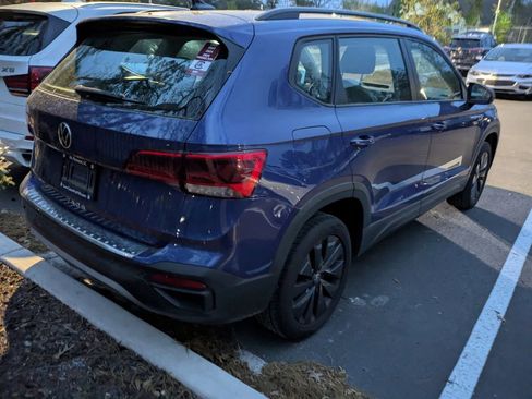 Used 2022 Volkswagen Taos S image 6