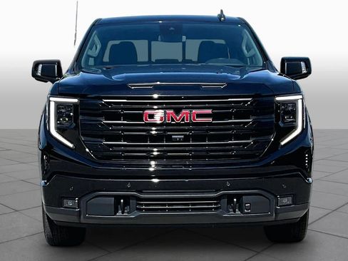 Used 2024 GMC Sierra 1500 Elevation w/ Preferred Package AWD/4WD image 3
