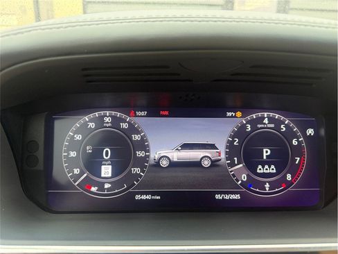 Used 2019 Land Rover Range Rover Autobiography image 16