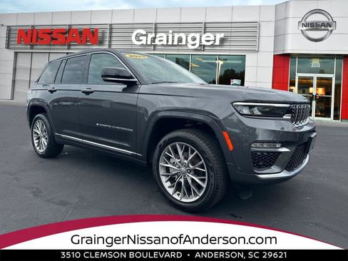 Used 2025 Jeep Grand Cherokee Summit image 1