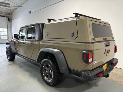 Used 2020 Jeep Gladiator Rubicon w/ Cold Weather Group image 3