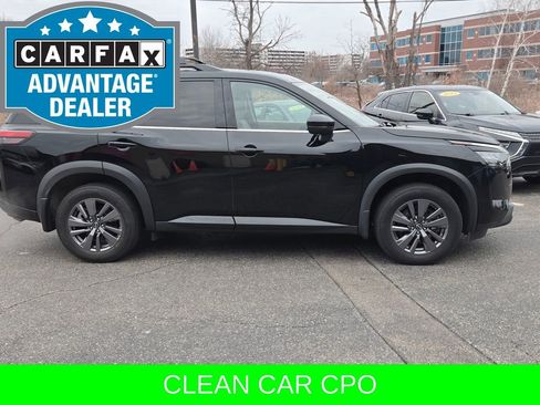 Certified 2023 Nissan Pathfinder SV w/ SV Premium Package image 8