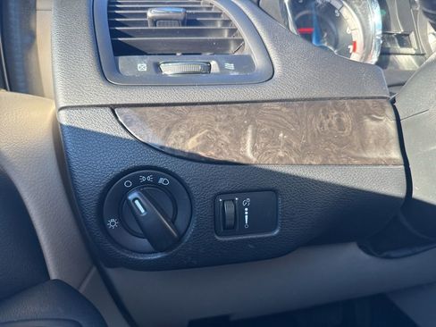 Used 2017 Dodge Grand Caravan SE image 20