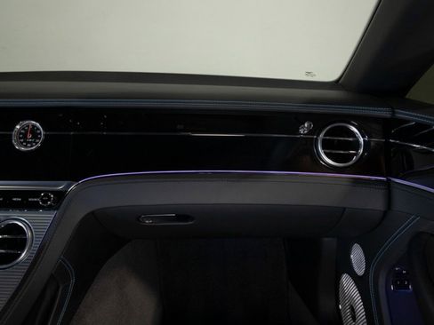 Used 2020 Bentley Continental GT image 44