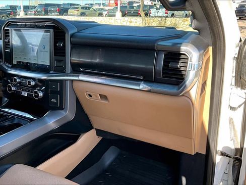 Used 2022 Ford F150 Lariat w/ Equipment Group 502A High image 17