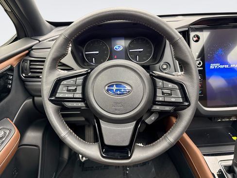 Used 2025 Subaru Forester Touring AWD/4WD image 12