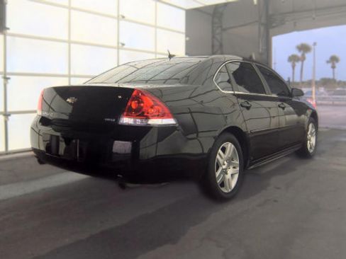 Used 2014 Chevrolet Impala LT FWD image 4