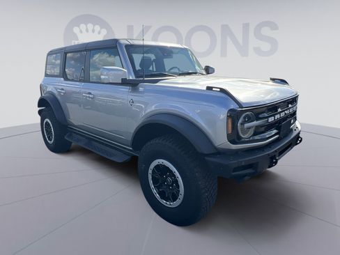 New 2024 Ford Bronco Outer Banks w/ Sasquatch Package image 10
