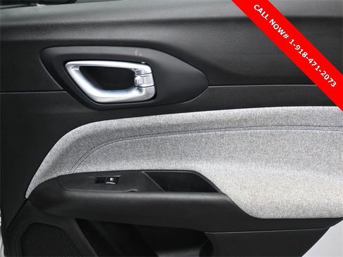 New 2025 Jeep Compass Sport w/ Mopar Graphics Package image 15