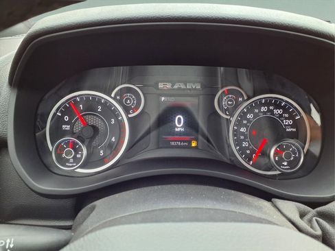 Used 2025 RAM 2500 Big Horn AWD/4WD image 16