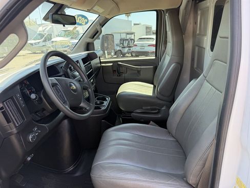 Used 2024 Chevrolet Express 3500 w/ Power Convenience Package RWD image 10