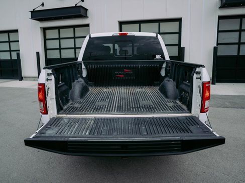 Used 2017 Ford F150 Lariat image 10