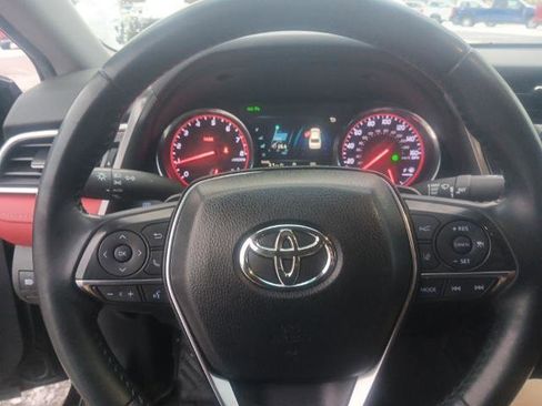 Used 2018 Toyota Camry XSE image 31