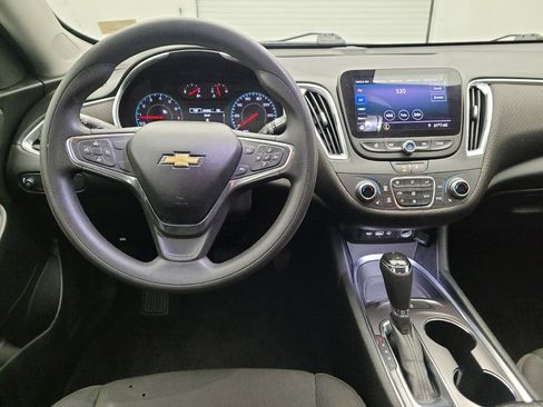 Used 2020 Chevrolet Malibu LT FWD image 22
