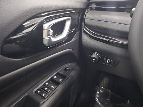 New 2026 Jeep Compass Limited image 26