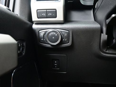 Used 2015 Ford F150 Lariat w/ Equipment Group 501A Mid image 16