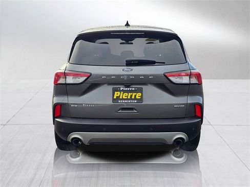 Used 2022 Ford Escape SE image 5