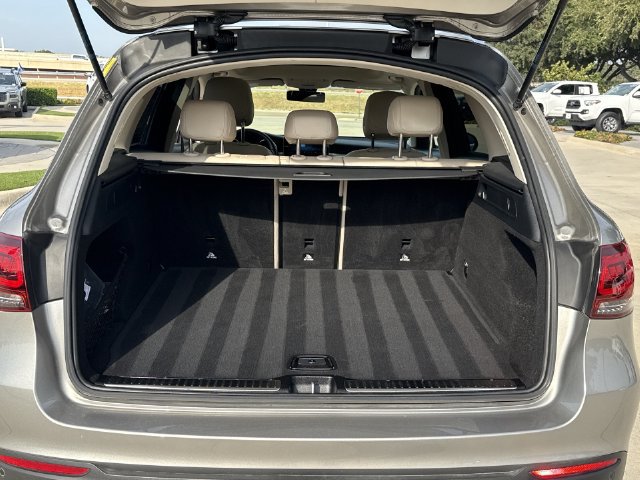 Used 2021 Mercedes-Benz GLC 300 image 12