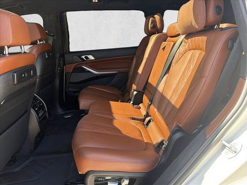 Used 2022 BMW X7 M50i AWD/4WD image 18